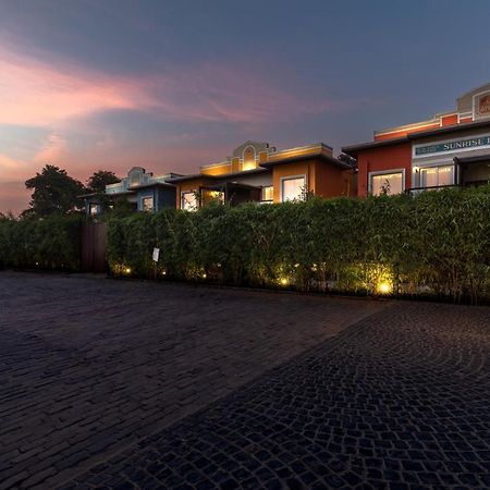 Downtown Resorts Nh8 Dhāruhera Dış mekan fotoğraf